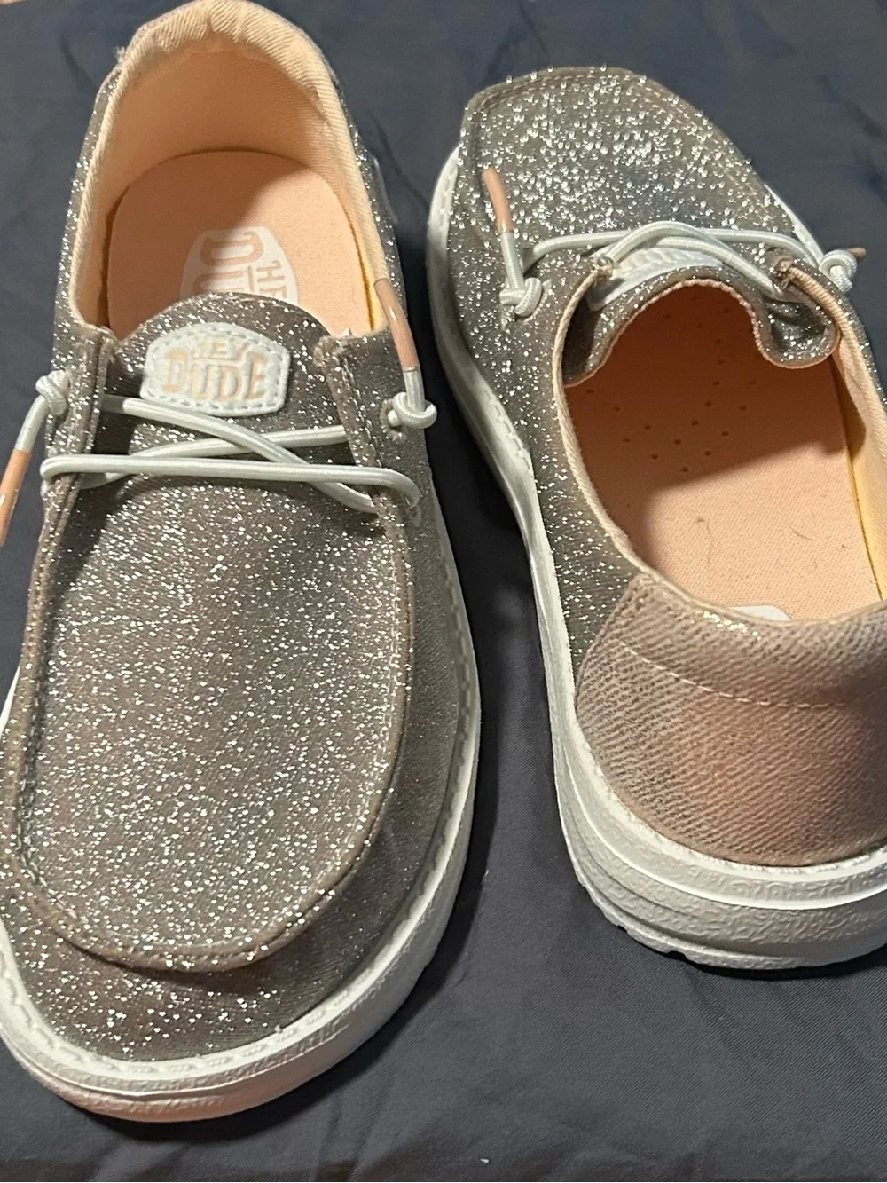 Hey Dude Kids Glitter Wendy Sneakers with Peach Accents Size 3 - Picture 2 of 3